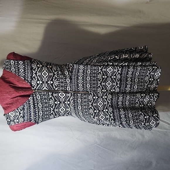 Rue 21 SZ L Dress - Picture 2 of 6